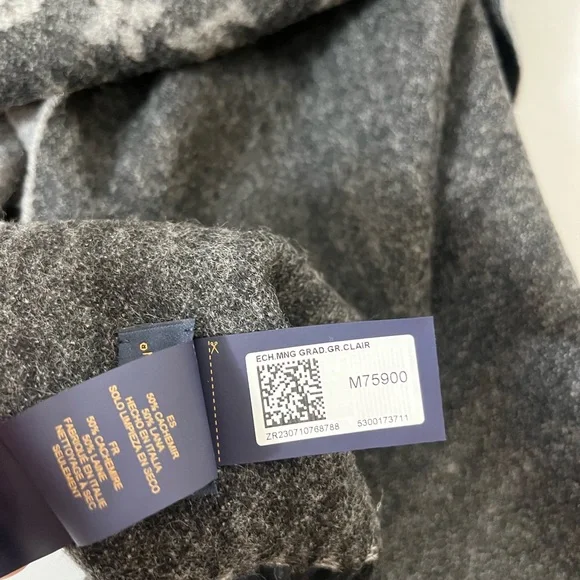 Louis Vuitton Echarpe Monogram Gradient M75900 Cashmere/Wool Grey Scarf NWOT - Picture 11 of 13
